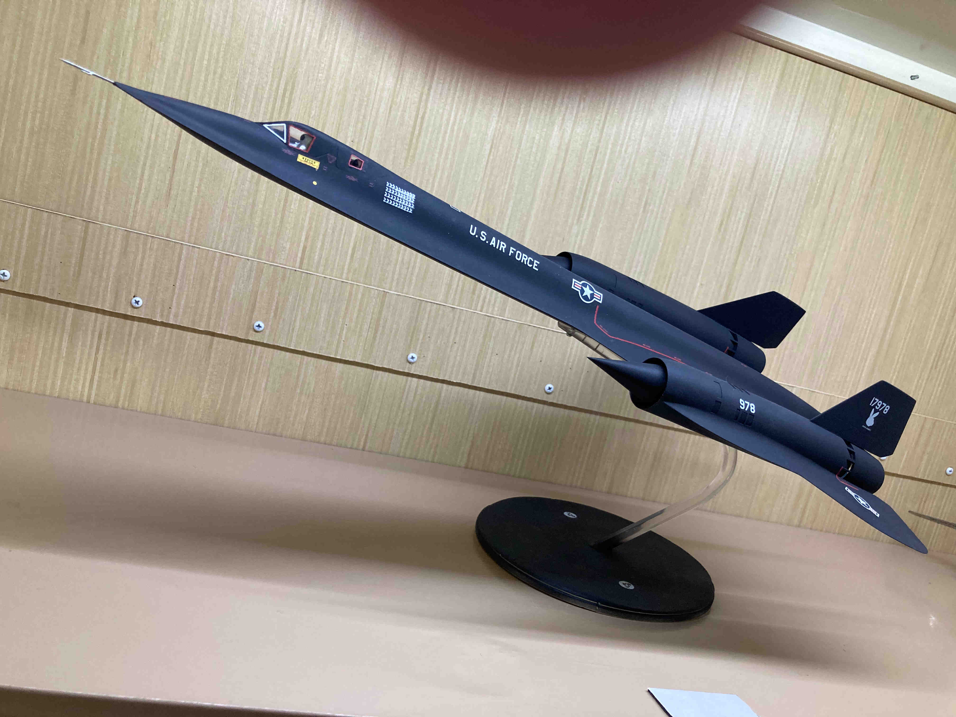 Hasegawa SR-71, "Rapid Rabbit" side view.jpg